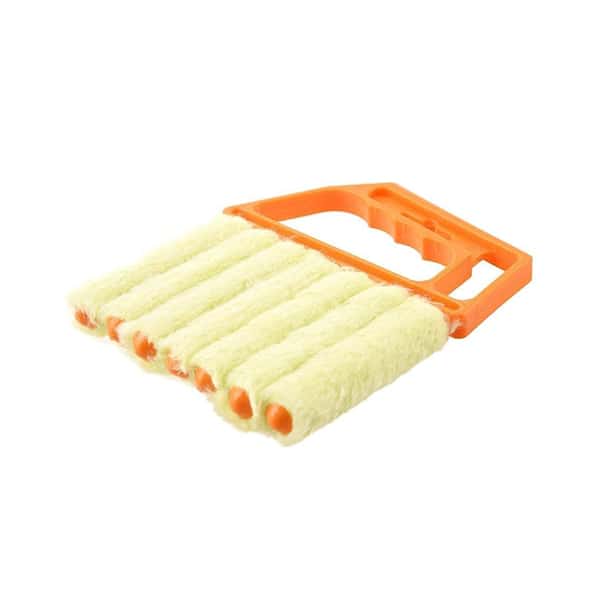 BlindsBrush – microfibre brush for cleaning both sides of blinds