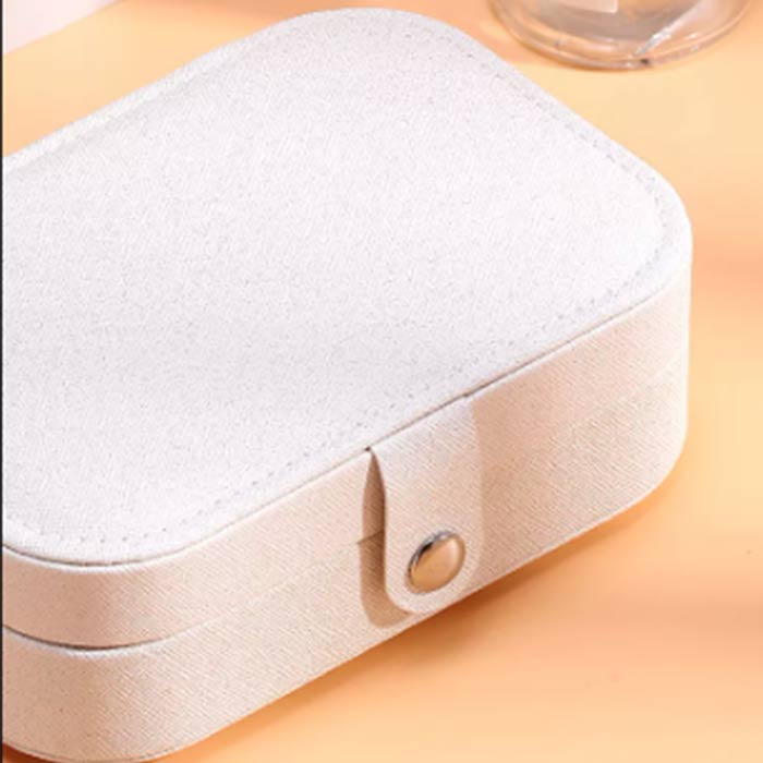 BoxJewlery, storage box for rings, earrings, chains and other jewellery