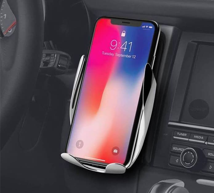 Car Energy DUO, phone holder and wireless charger in one
