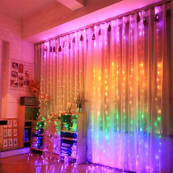 ColorfulCurtain, a light curtain with 300 coloured LED lights - Image 2