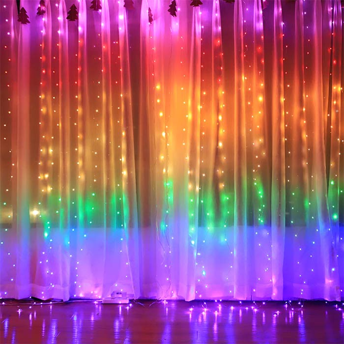 ColorfulCurtain, a light curtain with 300 coloured LED lights - Image 3
