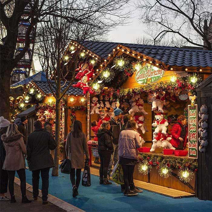 The Christmas decoration has 60 wires with 120 led lights that you design to your taste!