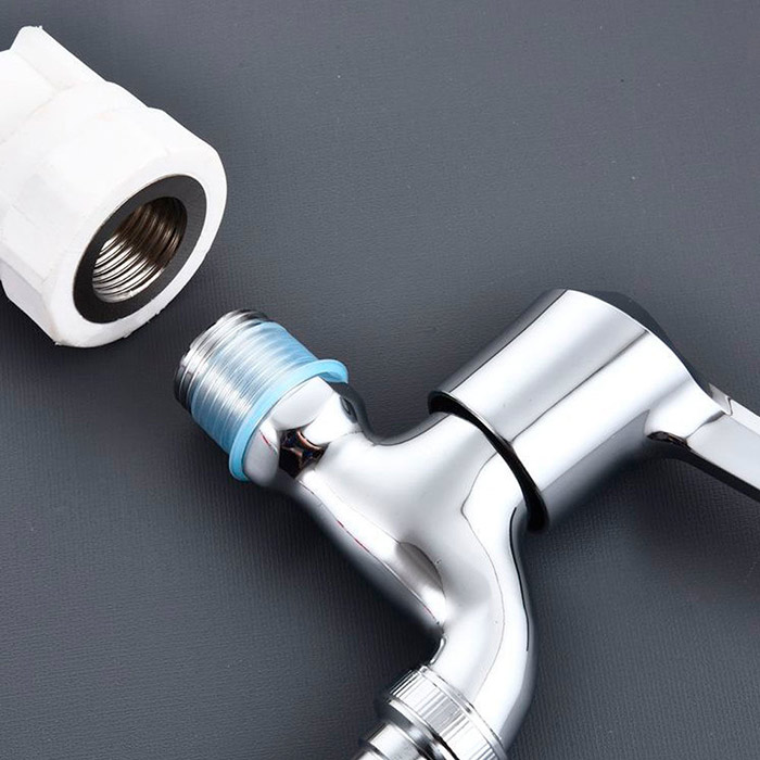 Silicone sealing rings prevent water and moisture leakage!