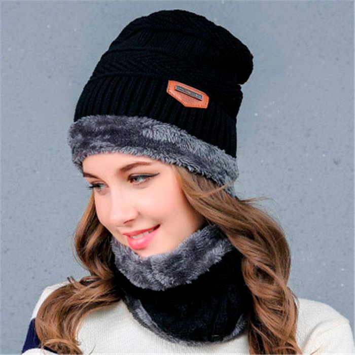 The hat and scarf are made of soft, warm and breathable material!