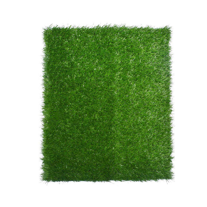GrassMat, a mat with the appearance of natural grass
