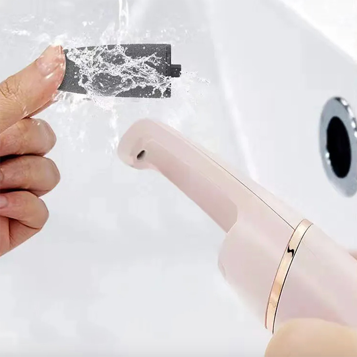 Heely, the electric roller for removing hard skin on heels - Image 5