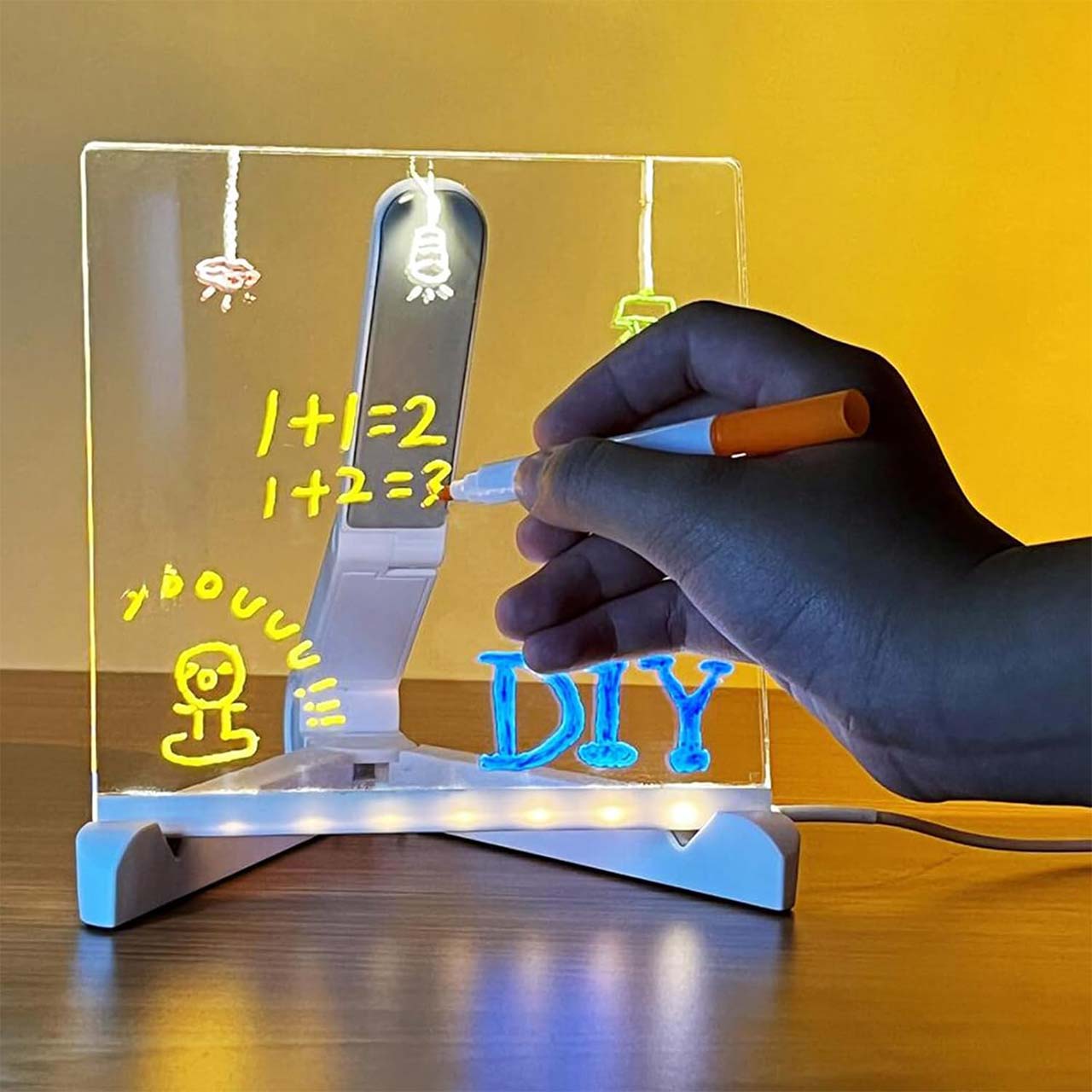 The acrylic board has a built-in LED light to give your lettering, drawings and messages an even more beautiful effect.