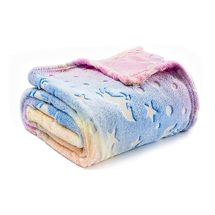 LuminousBlanket, the kids blanket that glows in the dark