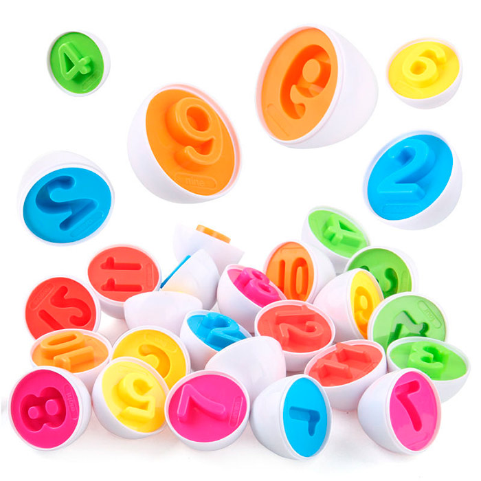 This didactic toy includes a handy compact storage box and 12 eggs for children to learn about colours and numbers!