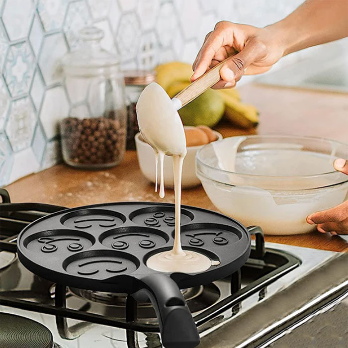 PancakePan, the smiley pancake pan - Image 6