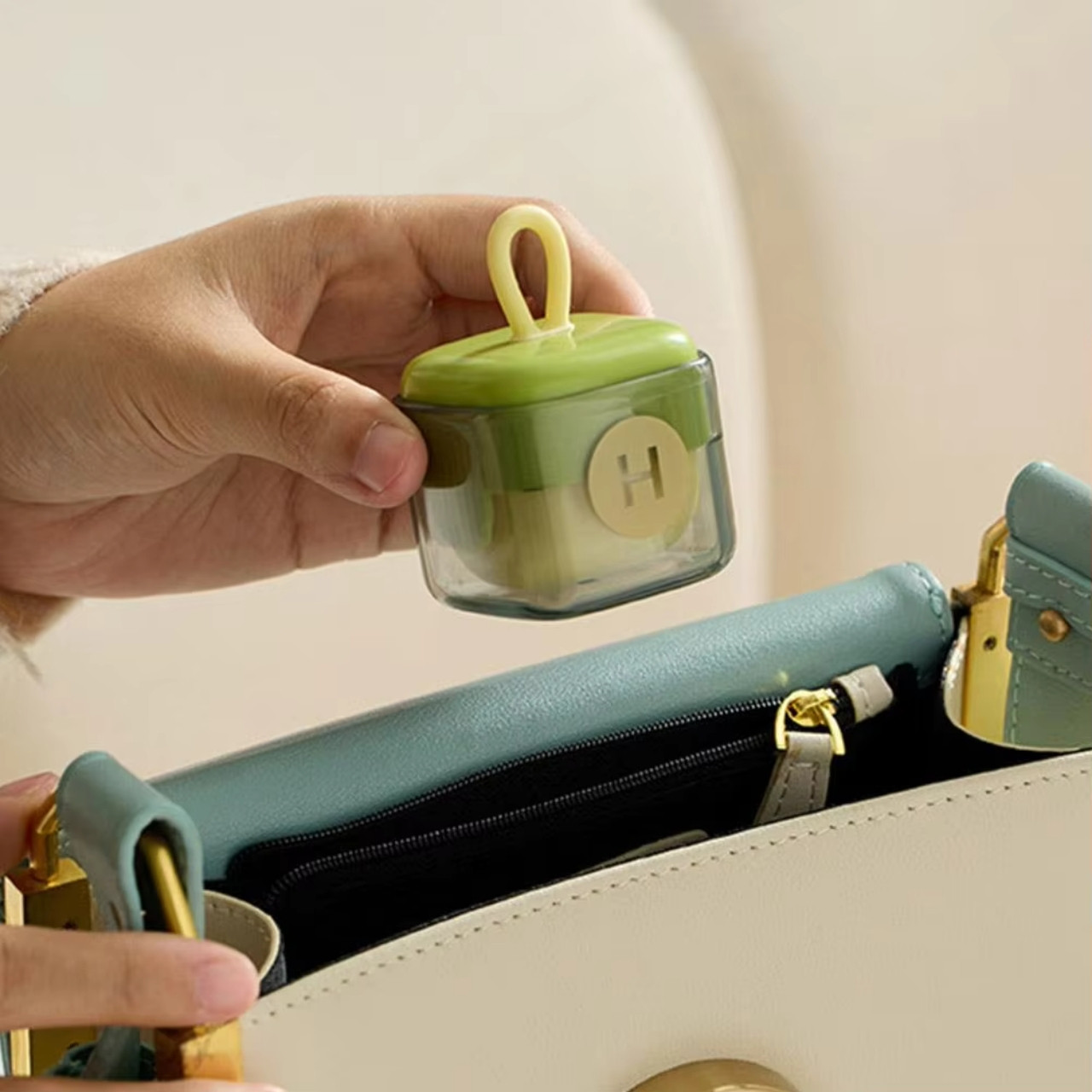 Compact, lightweight and ideal for your handbag, car or office - always on hand when you need it most.