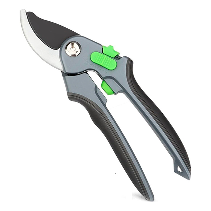 Pruner, pruning and cutting shears