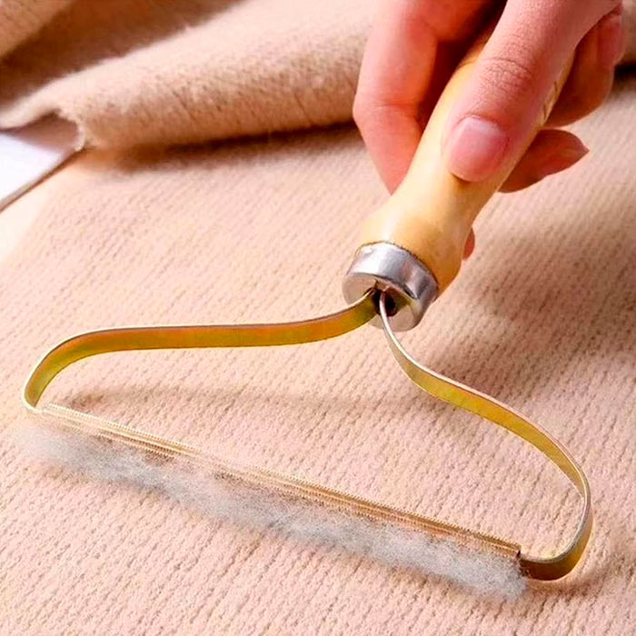 The lint remover will thoroughly remove excess lint from all types of fabrics!