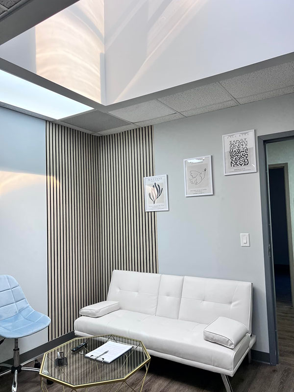 SlatWall, self-adhesive wall covering with a natural wood effect (300 x 45 cm) - Image 10