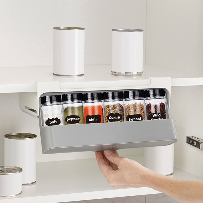 Stow the spice drawer under the shelf and simply pull it out when you need it!