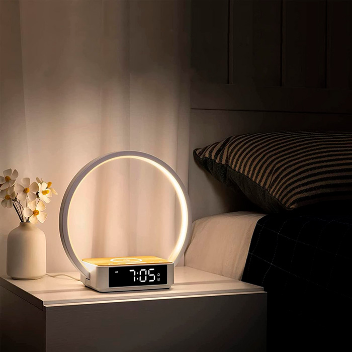 Easy to set an alarm and a lamp that will come on 10 minutes before the alarm goes off!